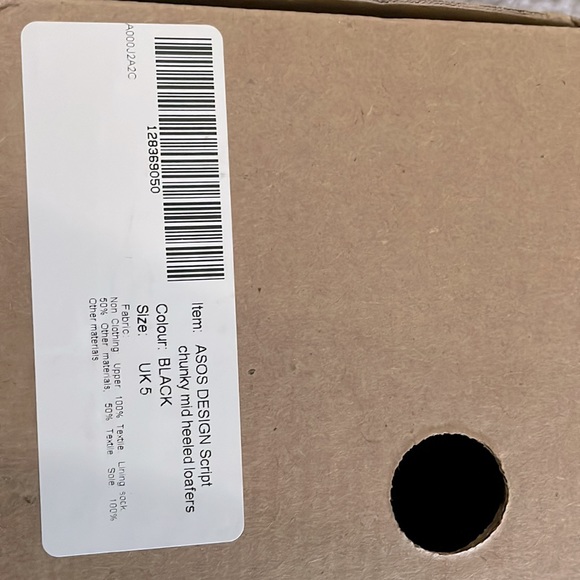 ASOS DESIGN Script Chunky Mid Heeled Loafers In Black - Picture 6 of 6